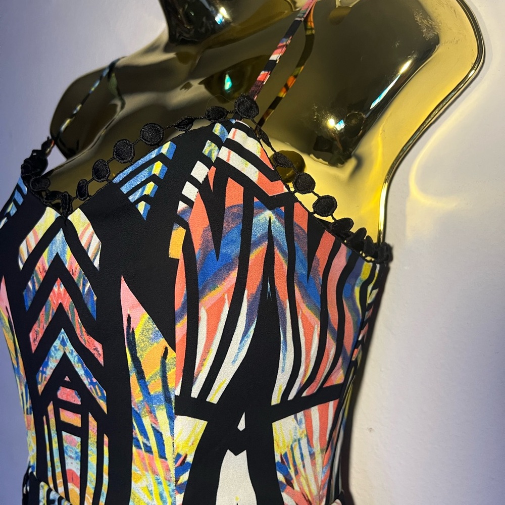 4 x $20 Material girl colorful summer romper size M - Picture 5 of 7